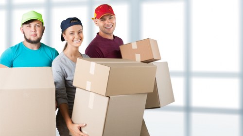 Moving truck service for homes and businesses in Kingston